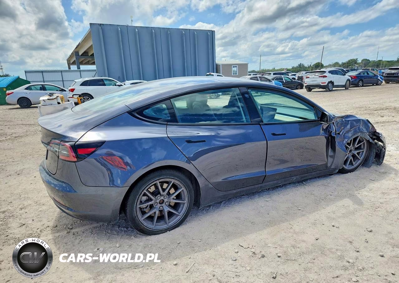 2023 Tesla Model 3 VIN:5YJ3E1EA7PF697474 - 3