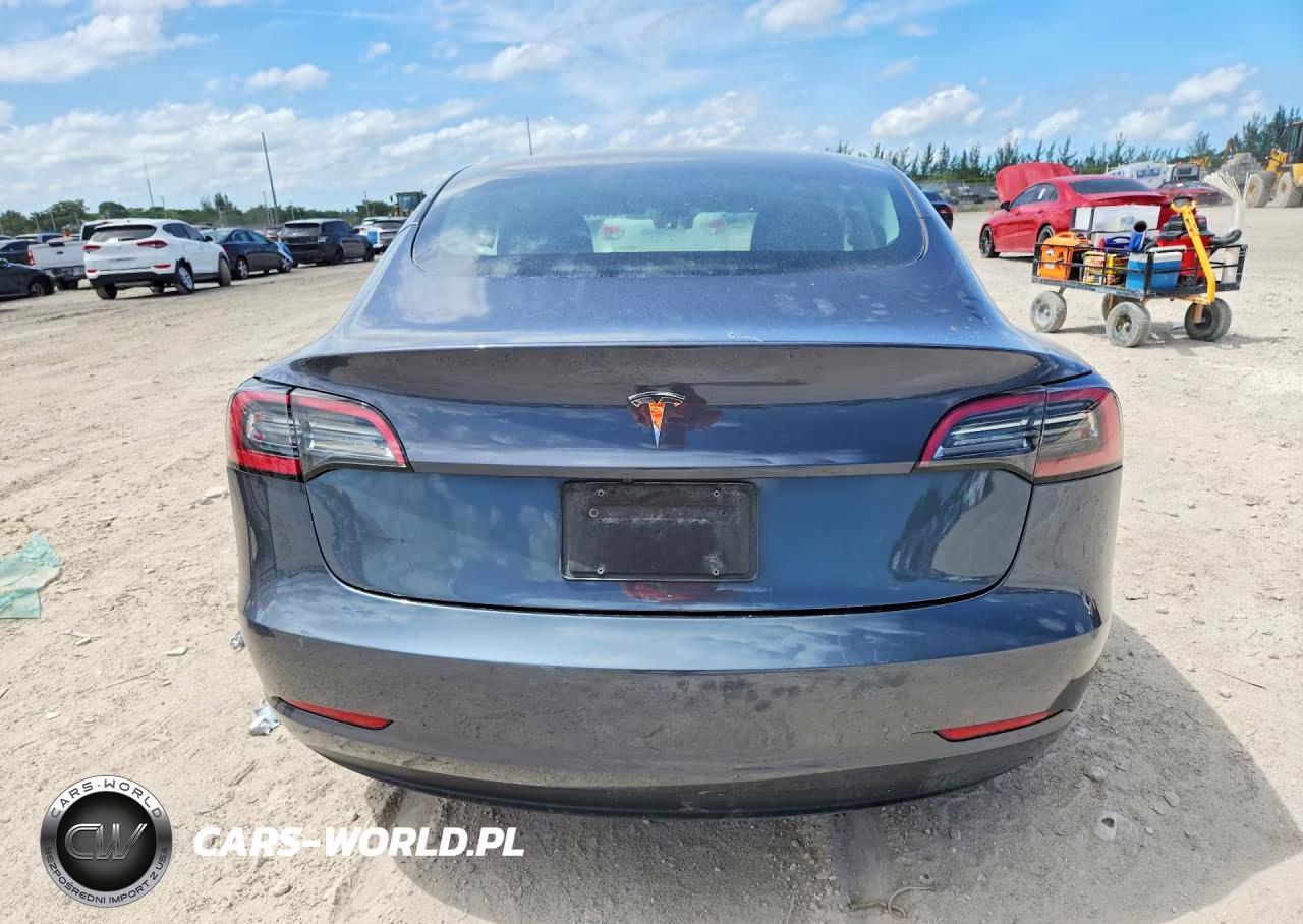 2023 Tesla Model 3 VIN:5YJ3E1EA7PF697474 - 6