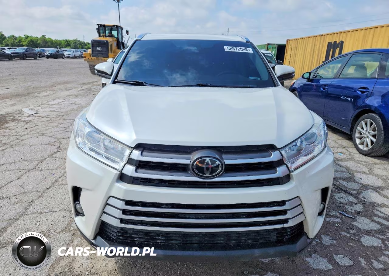 2018 Toyota Highlander Xle VIN:5TDJZRFH2JS543117 - 5