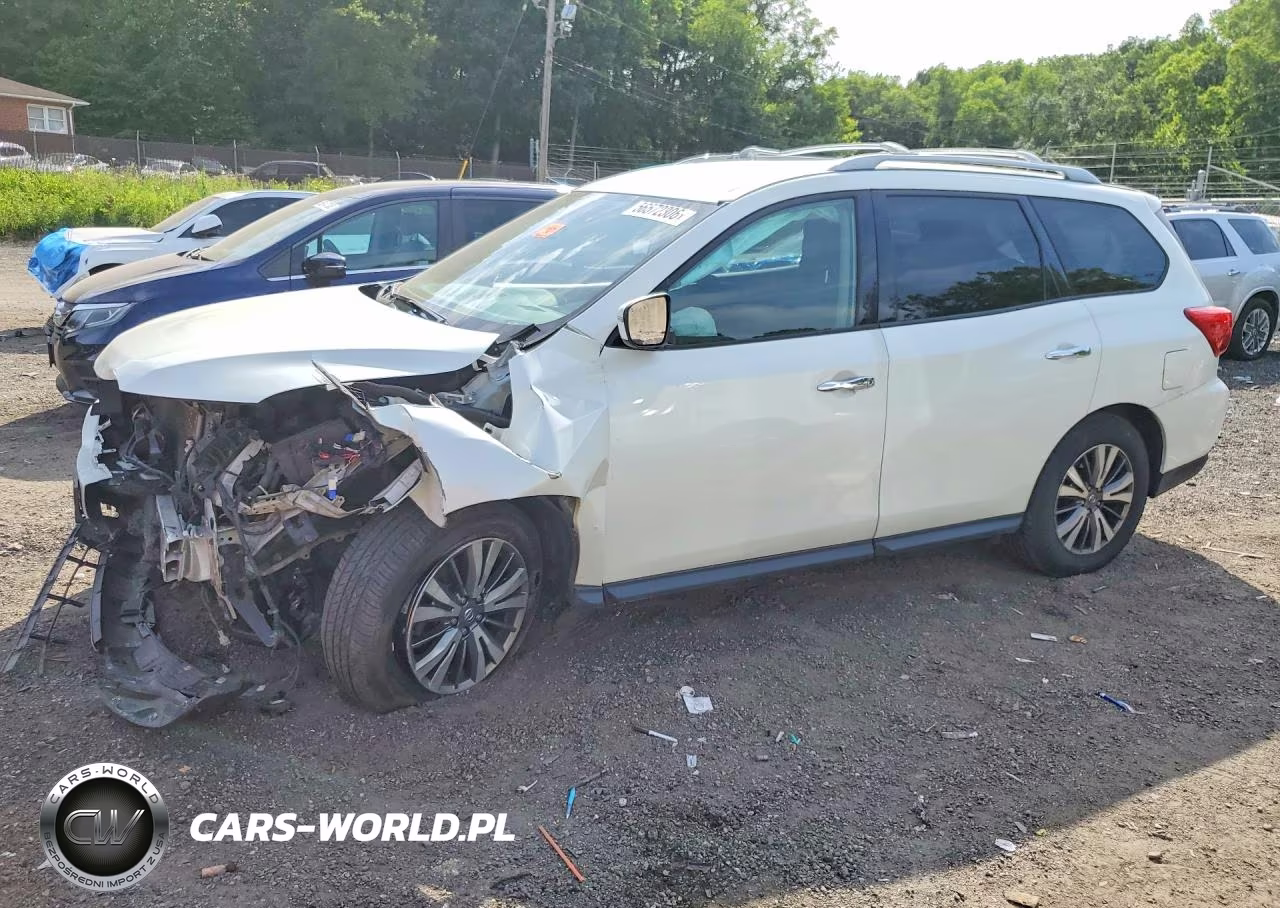 2018 Nissan Pathfinder Sv