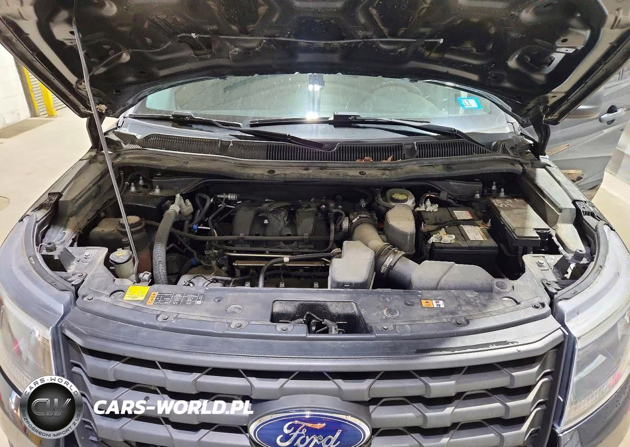 2018 Ford Explorer Police Interceptor VIN:1FM5K8AR2JGC17758 - 12