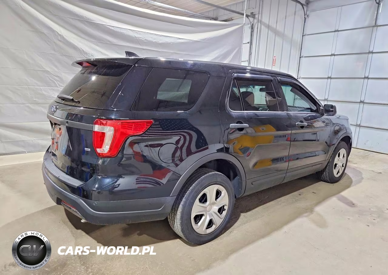 2018 Ford Explorer Police Interceptor VIN:1FM5K8AR2JGC17758 - 3