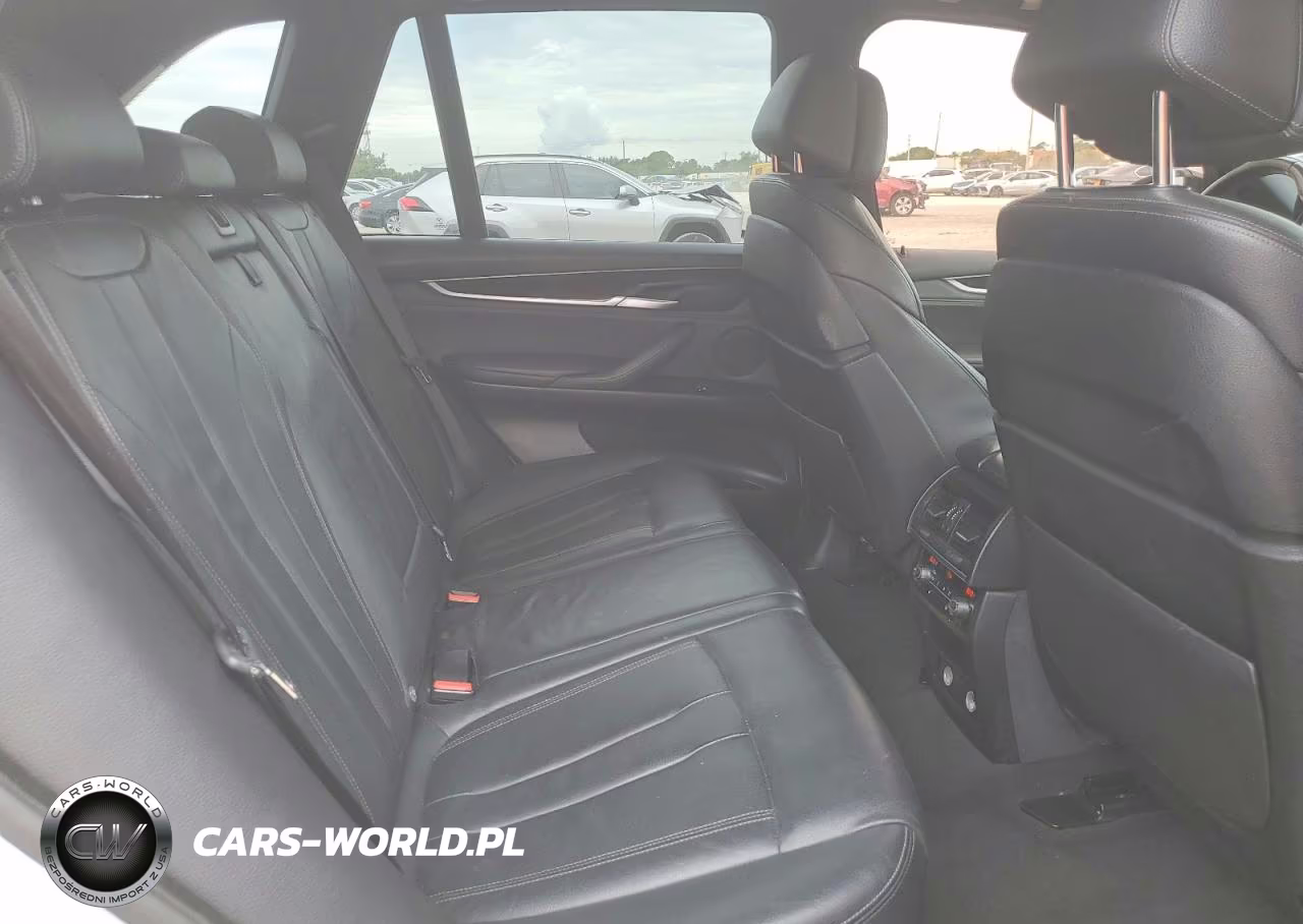 2018 BMW X5 xDrive35I VIN:5UXKR0C50J0X83603 - 11