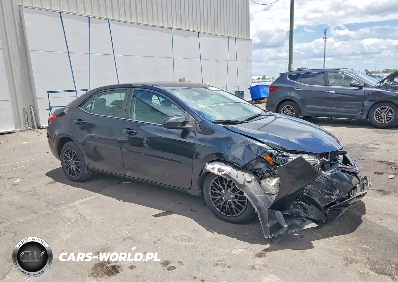 2018 Toyota Corolla Le VIN:2T1BURHE2JC974359 - 4