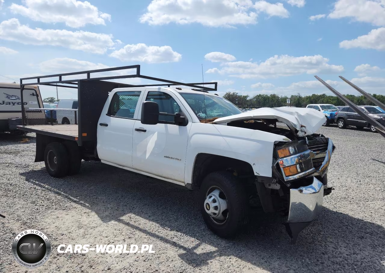 2016 Chevrolet Silverado Flatbed Truck VIN:1GB4CYCG2GF264221 - 4