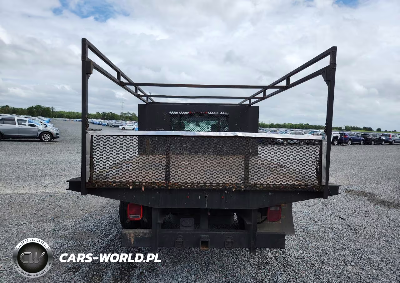 2016 Chevrolet Silverado Flatbed Truck VIN:1GB4CYCG2GF264221 - 6
