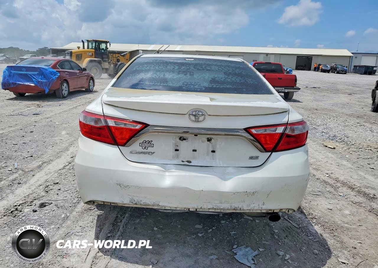 2015 Toyota Camry Se VIN:4T1BF1FK5FU007156 - 6