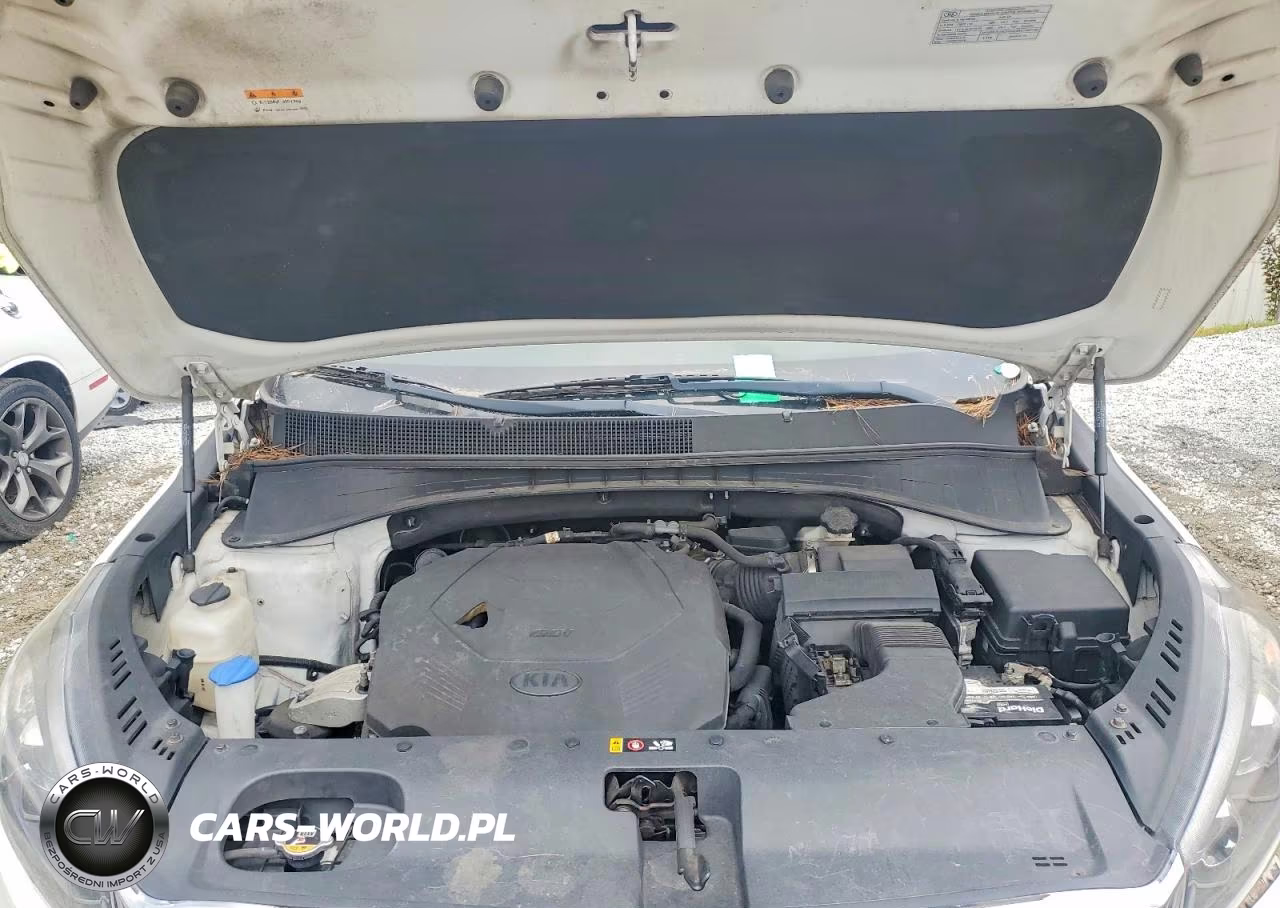 2020 Kia Sorento S VIN:5XYPG4A53LG634283 - 12