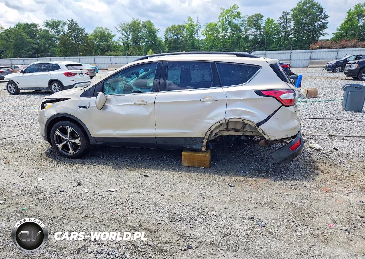 2018 Ford Escape Sel VIN:1FMCU0HD2JUB05010 - 2
