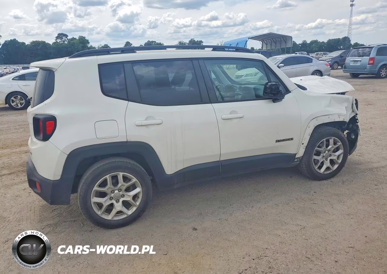 2018 Jeep Renegade Latitude VIN:ZACCJABB2JPJ30059 - 3