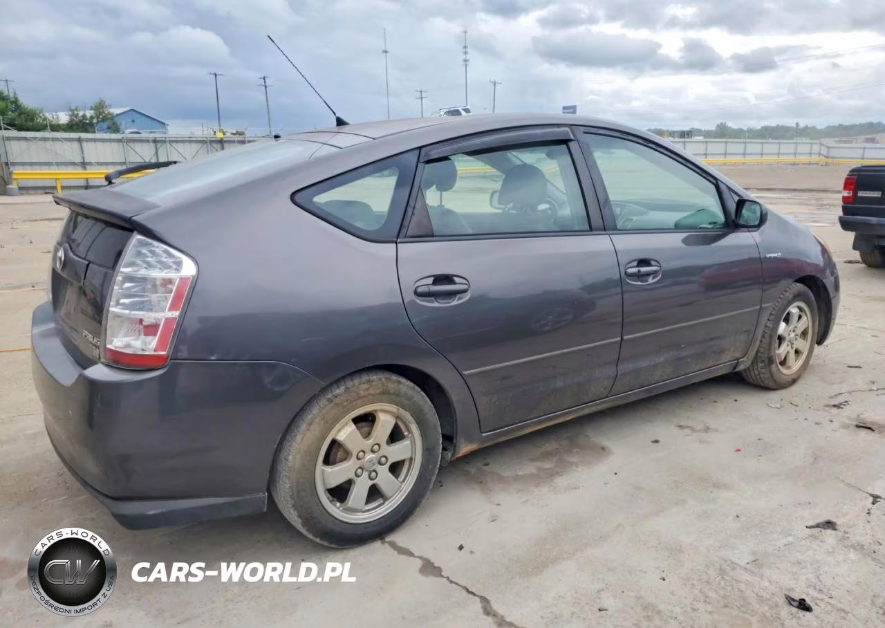 2007 Toyota Prius Base VIN:JTDKB20UX73228047 - 3