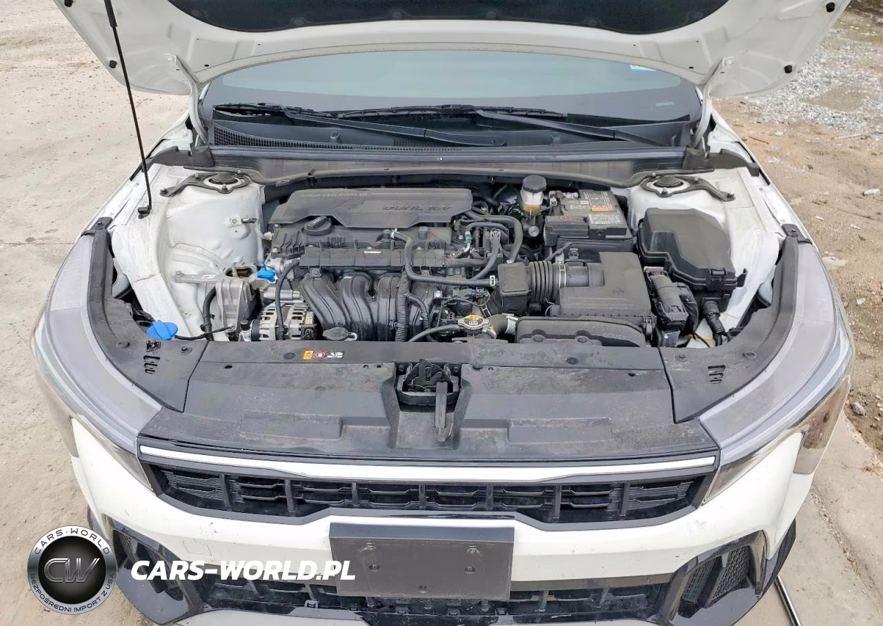 2025 Kia K4 Gt Line VIN:3KPFW4DE5SE056046 - 11