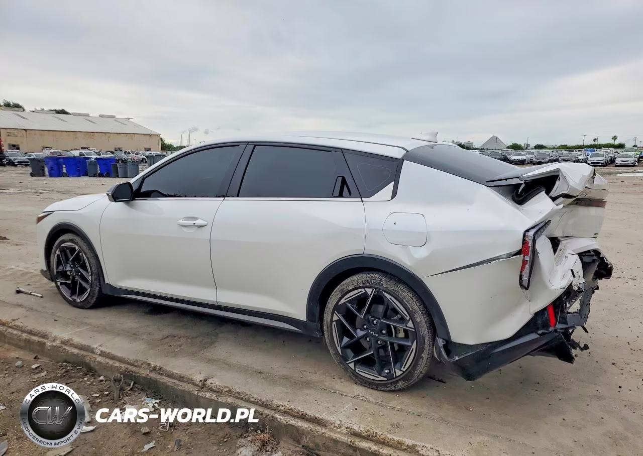 2025 Kia K4 Gt Line VIN:3KPFW4DE5SE056046 - 2
