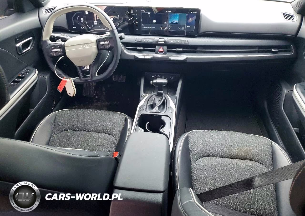 2025 Kia K4 Gt Line VIN:3KPFW4DE5SE056046 - 8