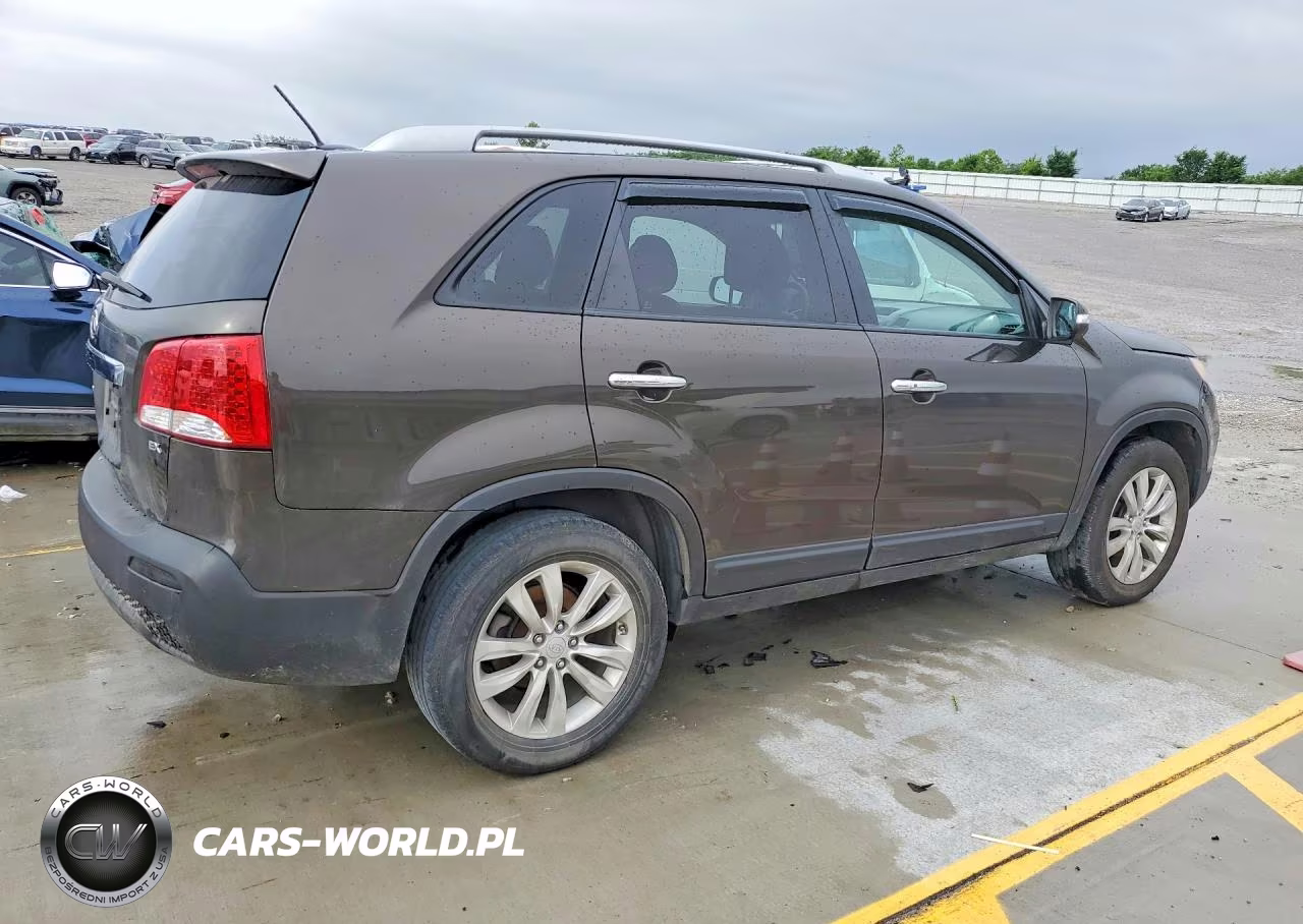 2011 Kia Sorento Ex VIN:5XYKU3A14BG147389 - 3