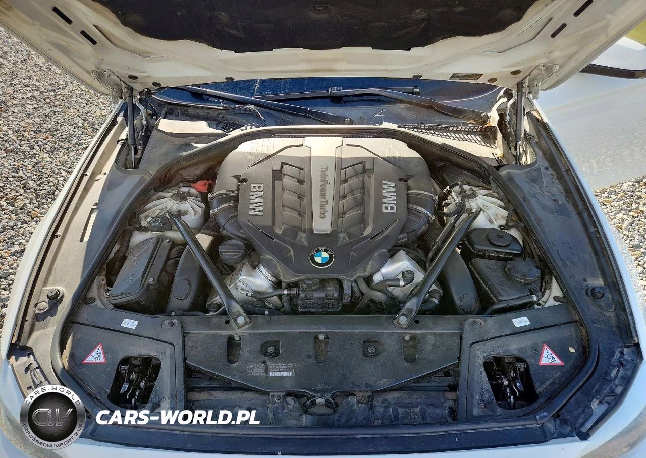 2013 BMW 550 Xi VIN:WBAFU9C55DDY72244 - 11