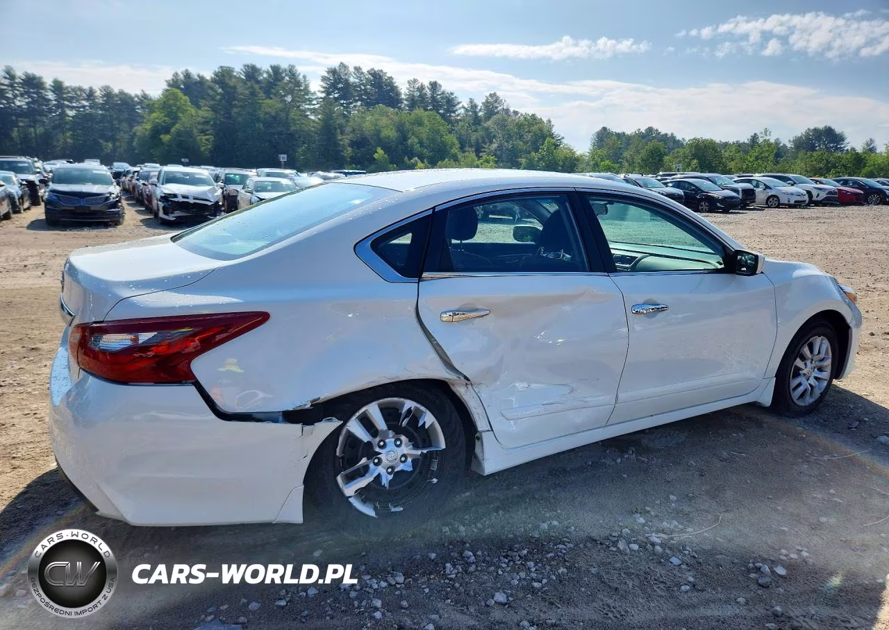 2018 Nissan Altima 2.5 S VIN:1N4AL3APXJC262722 - 3