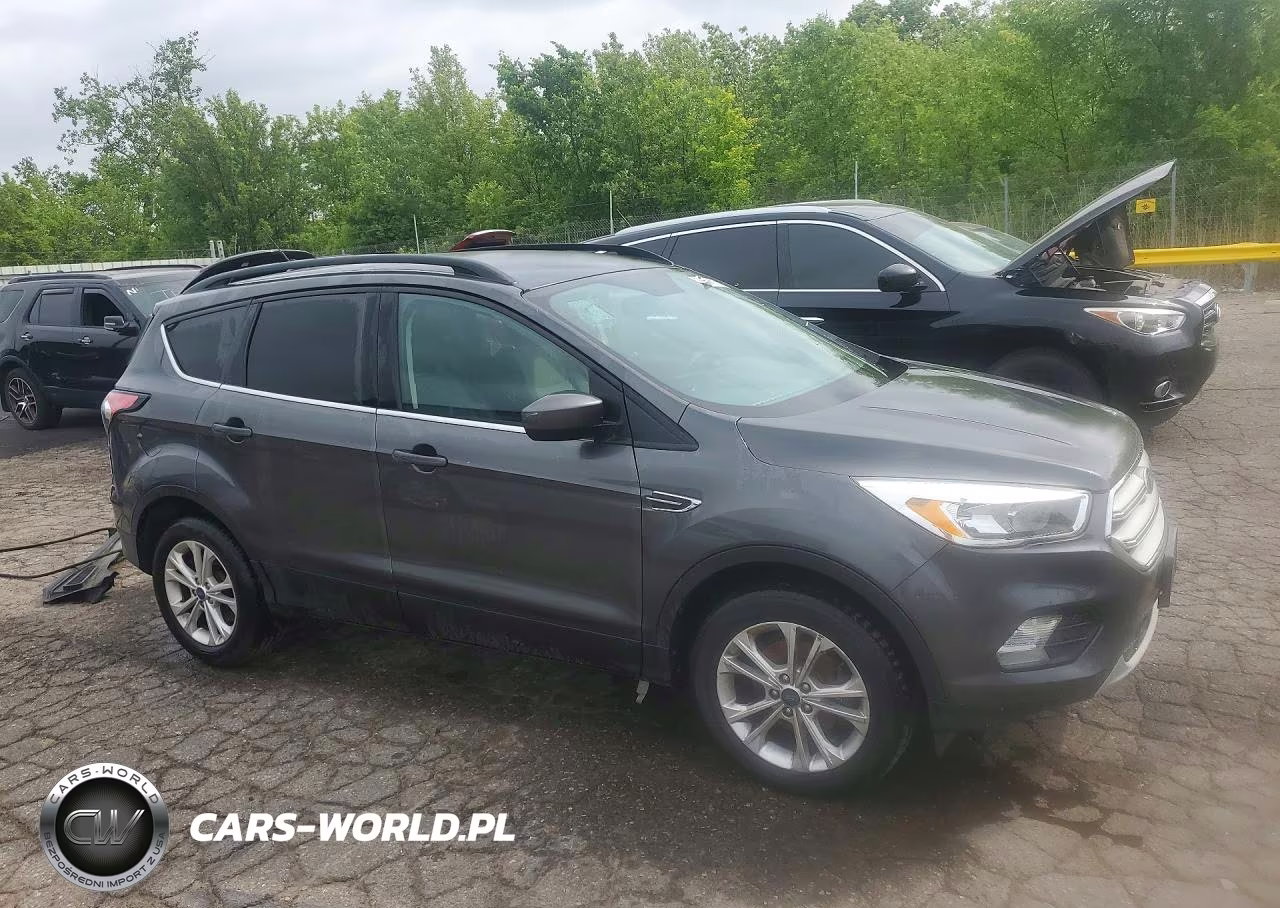 2018 Ford Escape Se VIN:1FMCU0GD3JUC35380 - 4