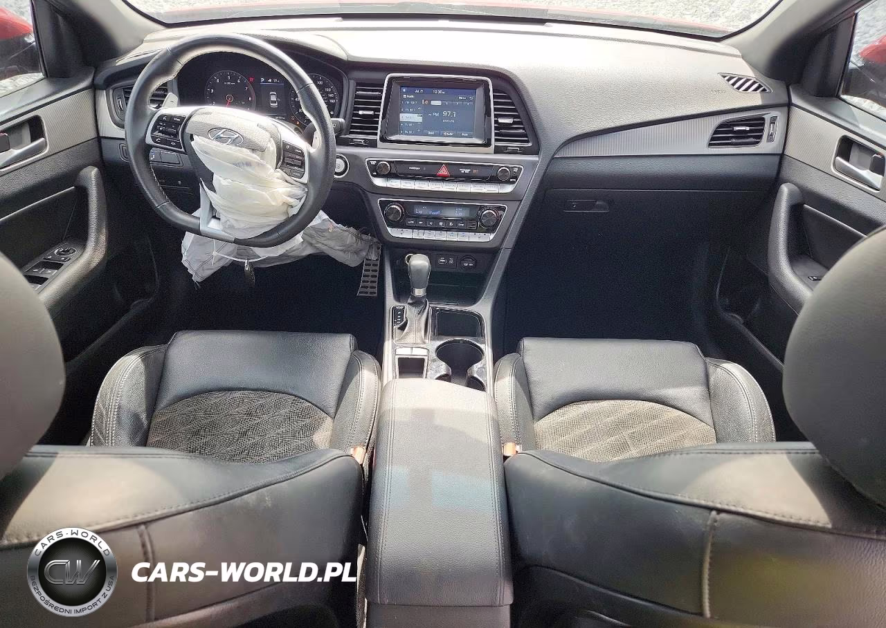 2019 Hyundai Sonata Sport VIN:5NPE34AF5KH751205 - 8