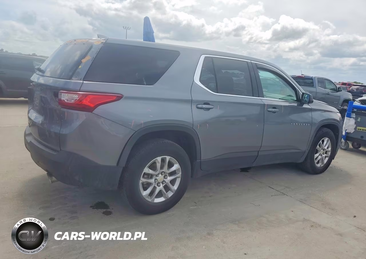 2019 Chevrolet Traverse Ls VIN:1GNERFKW2KJ134111 - 3