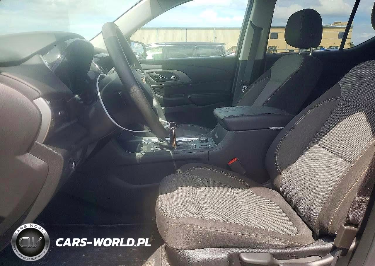 2019 Chevrolet Traverse Ls VIN:1GNERFKW2KJ134111 - 7