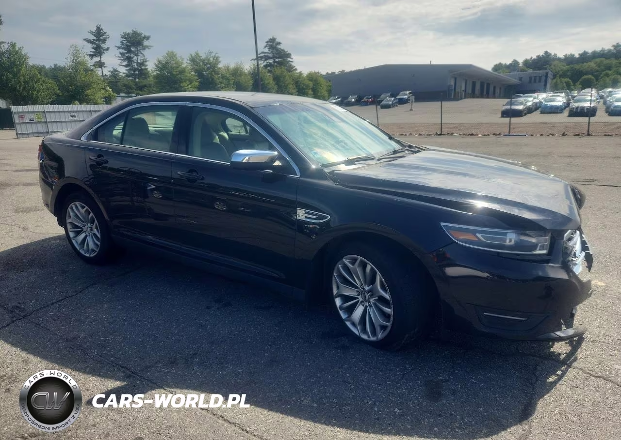 2017 Ford Taurus Limited VIN:1FAHP2F87HG104467 - 4
