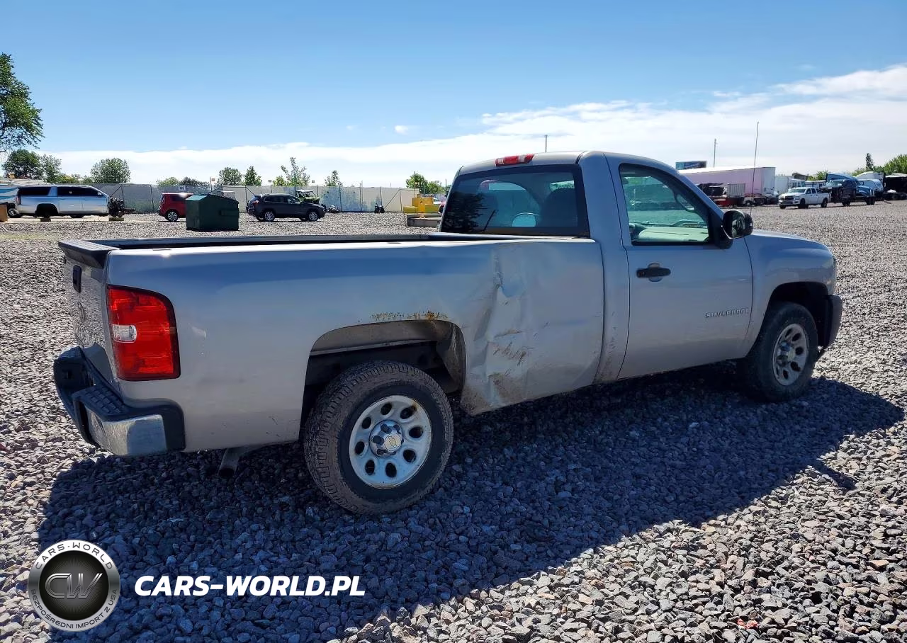 2008 Chevrolet Silverado C1500 VIN:1GCEC14X78Z257979 - 3