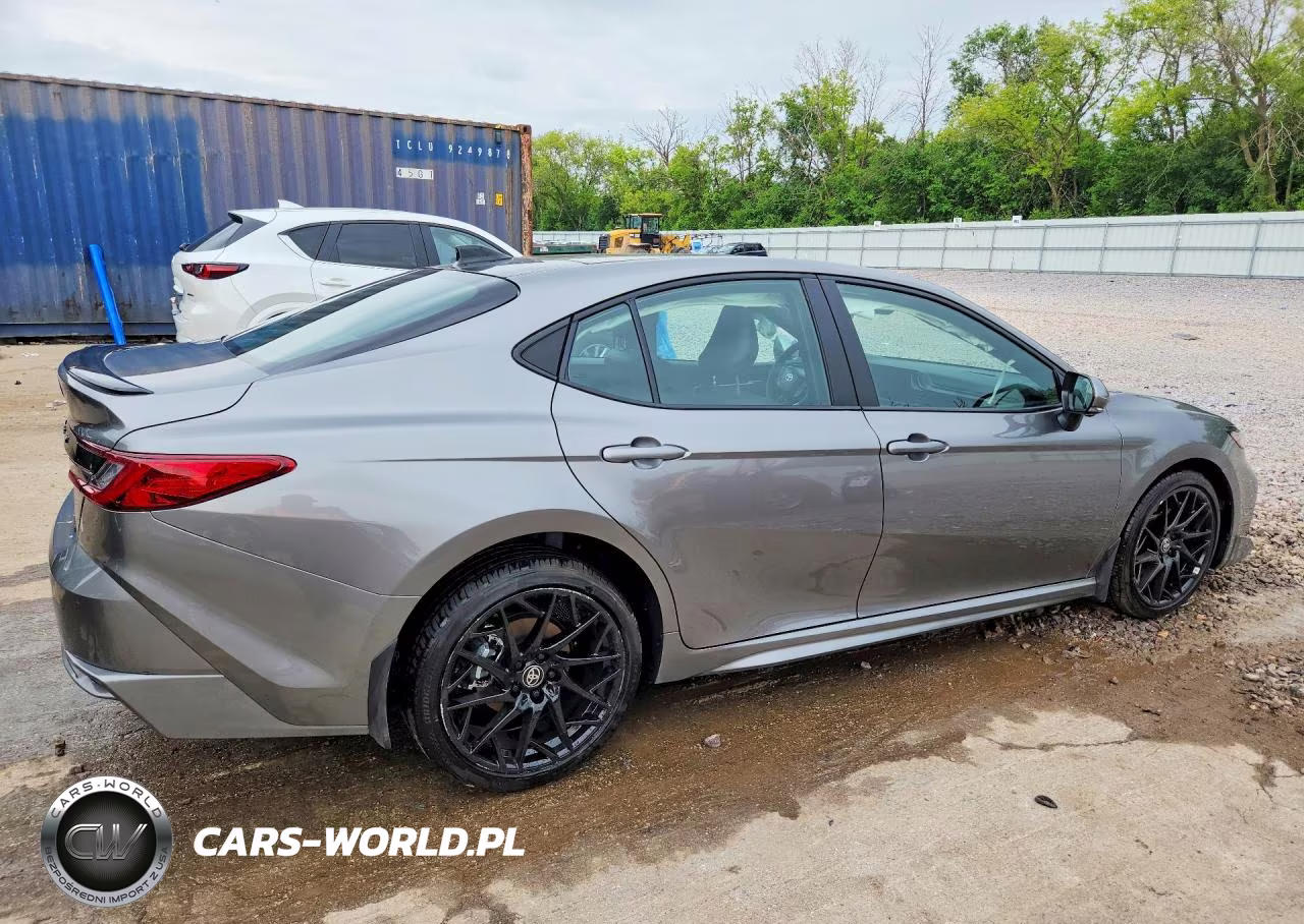 2026 Toyota Camry Xse VIN:4T1DBADK0TU551924 - 3