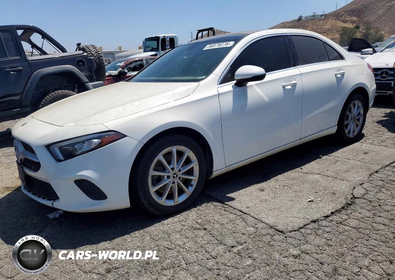 2019 Mercedes-Benz A 220 4Matic – zdjęcie 1 z 12