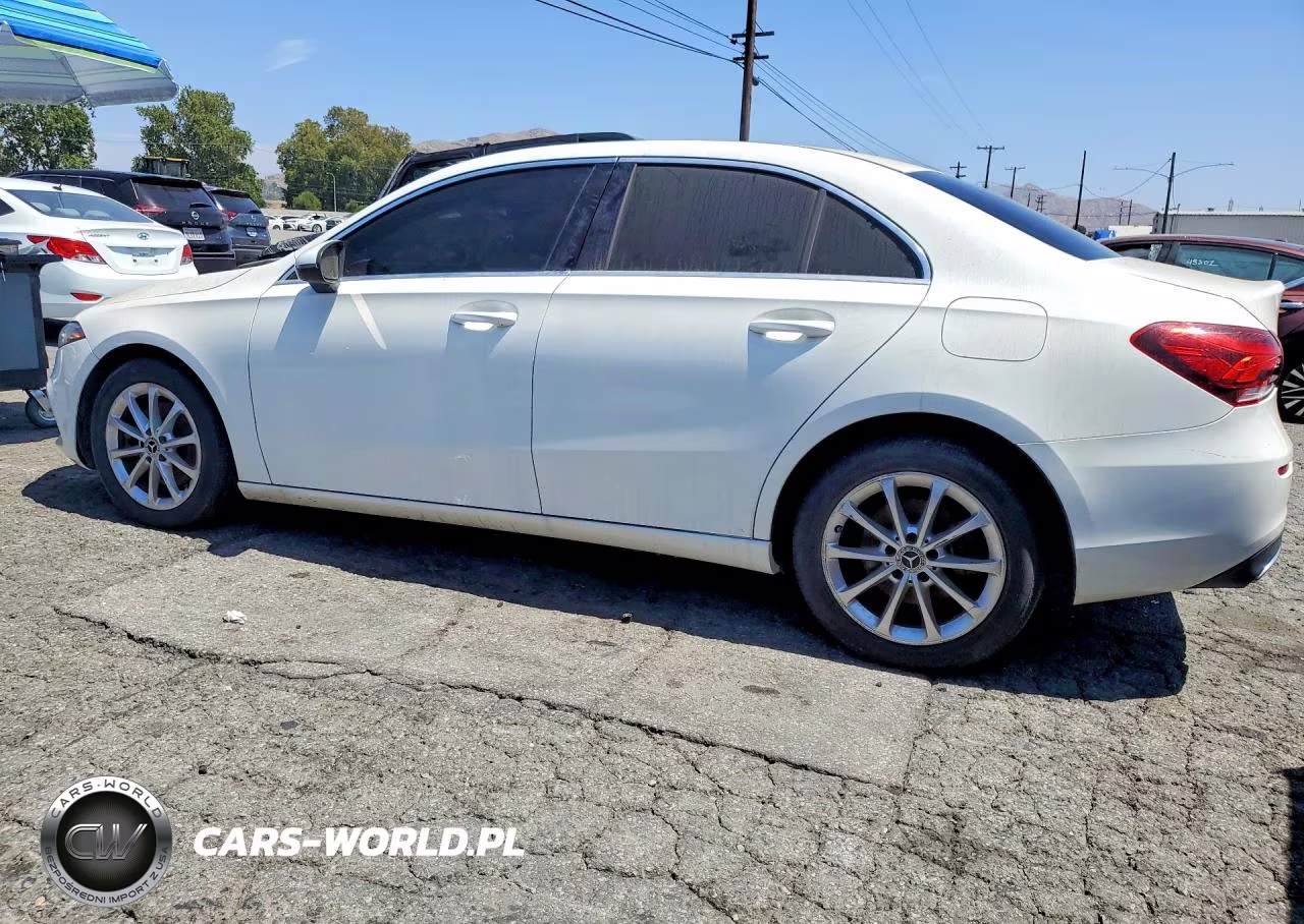 2019 Mercedes-Benz A 220 4Matic VIN:WDD3G4FB6KW019697 - 2
