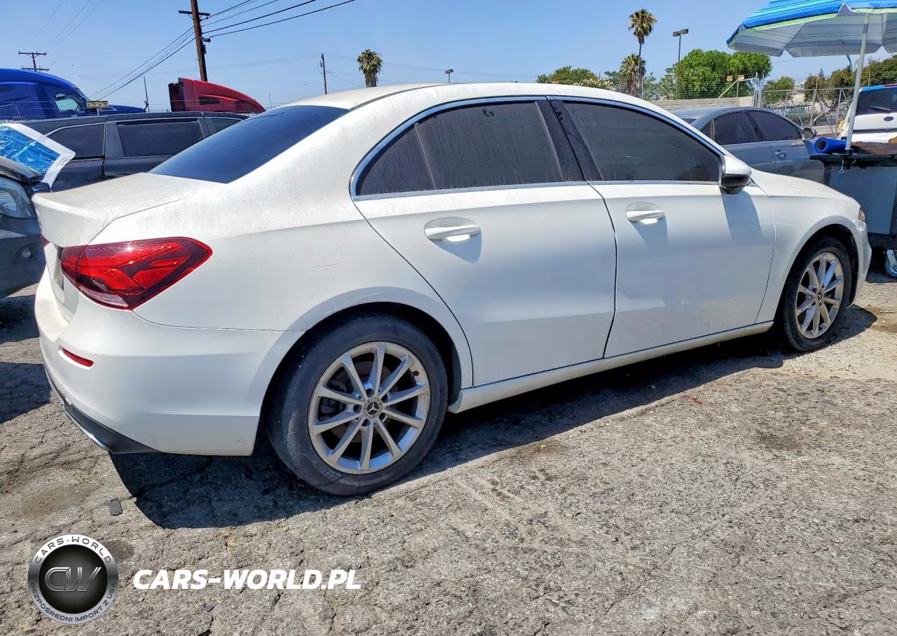 2019 Mercedes-Benz A 220 4Matic VIN:WDD3G4FB6KW019697 - 3