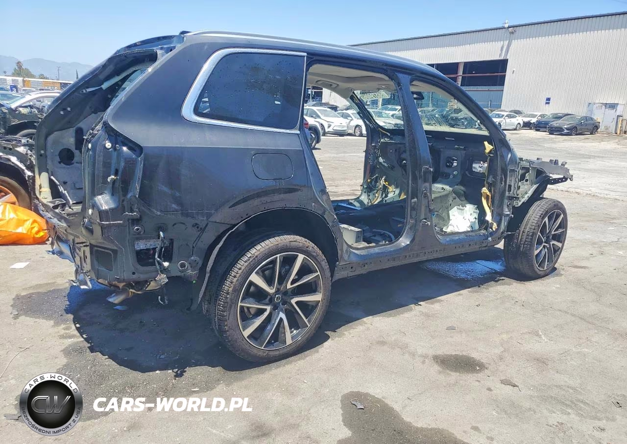 2025 Volvo Xc90 Plus VIN:YV4062JE2S1321973 - 3