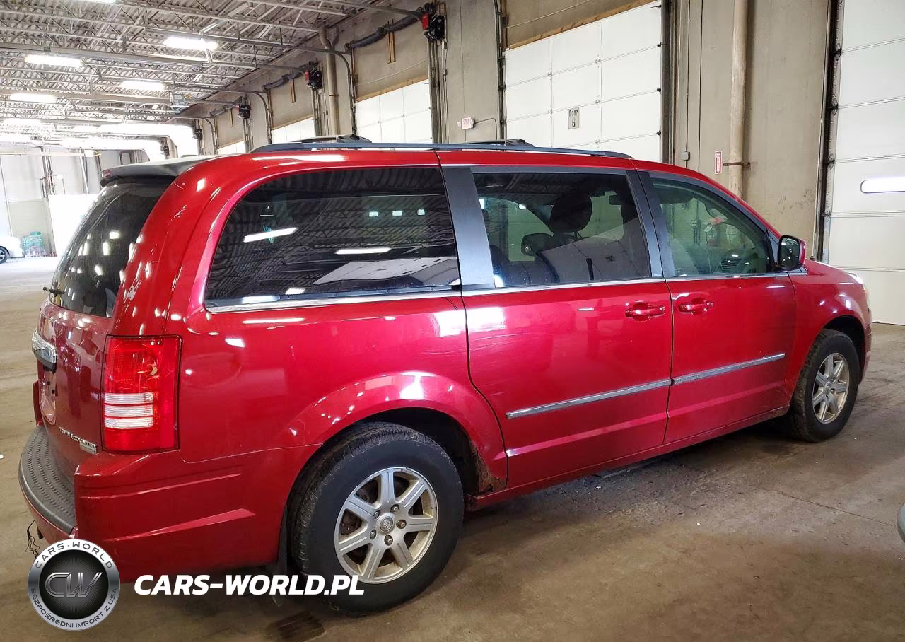 2010 Chrysler Town & Country Touring VIN:2A4RR5D15AR151995 - 3