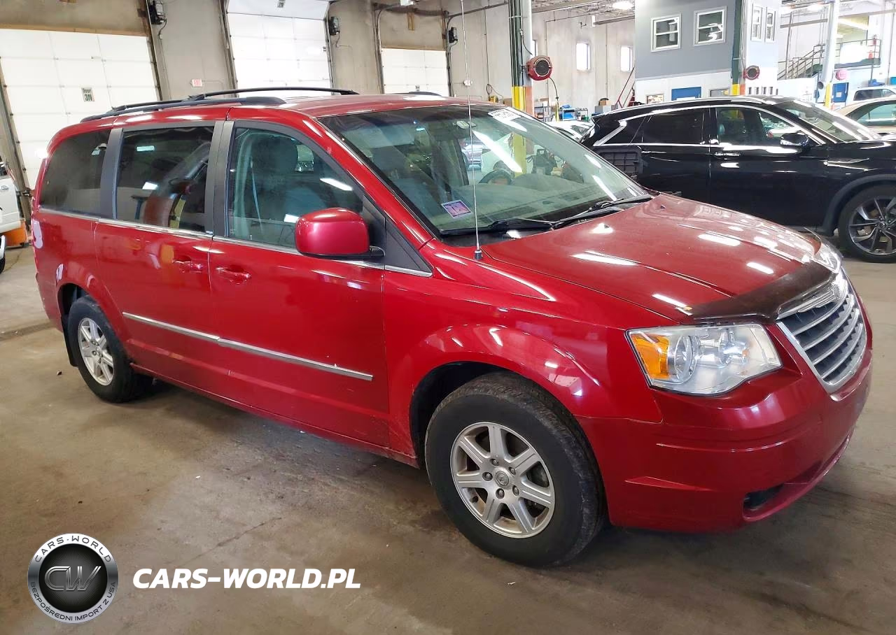 2010 Chrysler Town & Country Touring VIN:2A4RR5D15AR151995 - 4