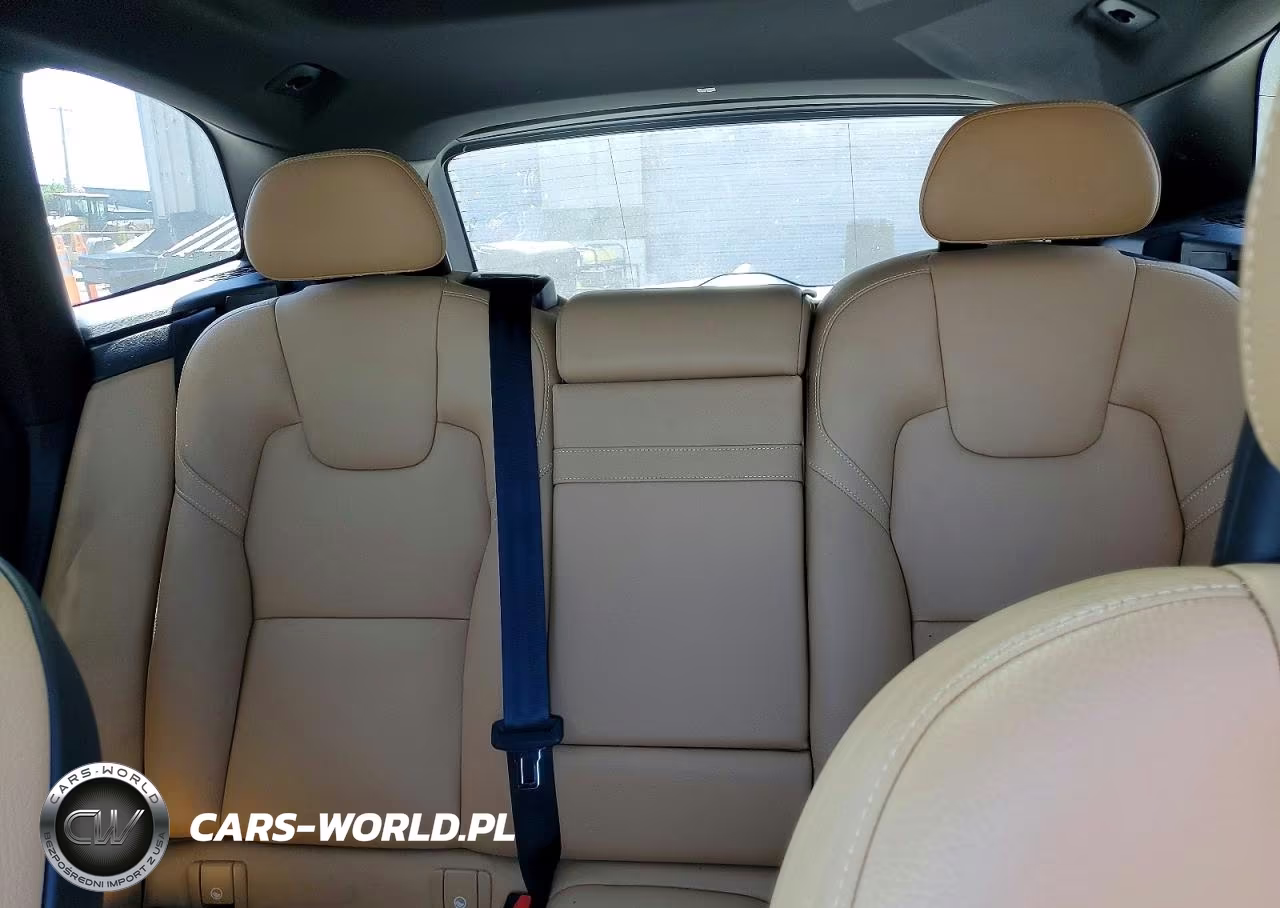 2018 Volvo Xc60 T5 VIN:LYV102RK9JB113843 - 10