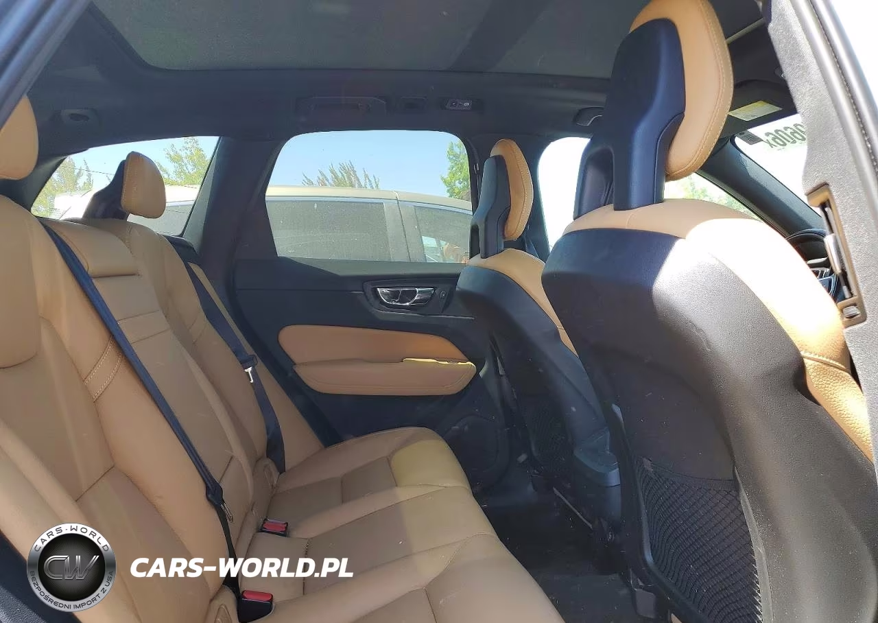 2018 Volvo Xc60 T5 VIN:LYV102RK9JB113843 - 11
