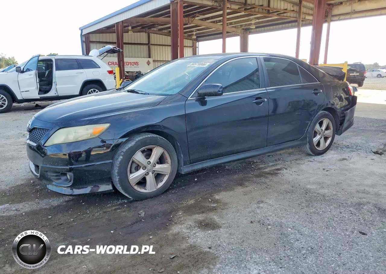 2011 Toyota Camry Se – zdjęcie 1 z 12
