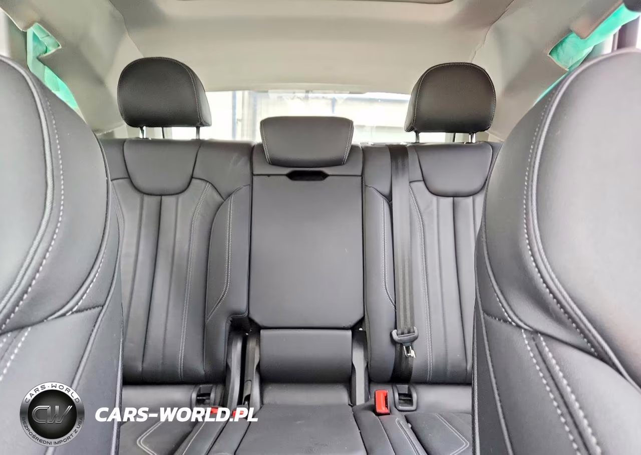 2024 Audi Q5 Premium Plus 45 VIN:WA1EAAFY9R2132403 - 10