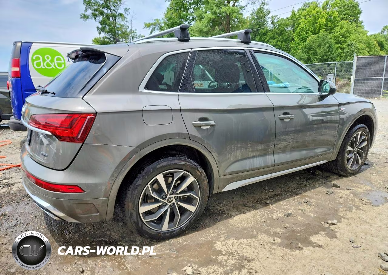 2024 Audi Q5 Premium Plus 45 VIN:WA1EAAFY9R2132403 - 3