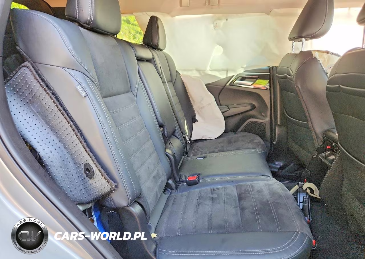 2023 Mitsubishi Outlander Se VIN:JA4J4UA8XPZ044642 - 11