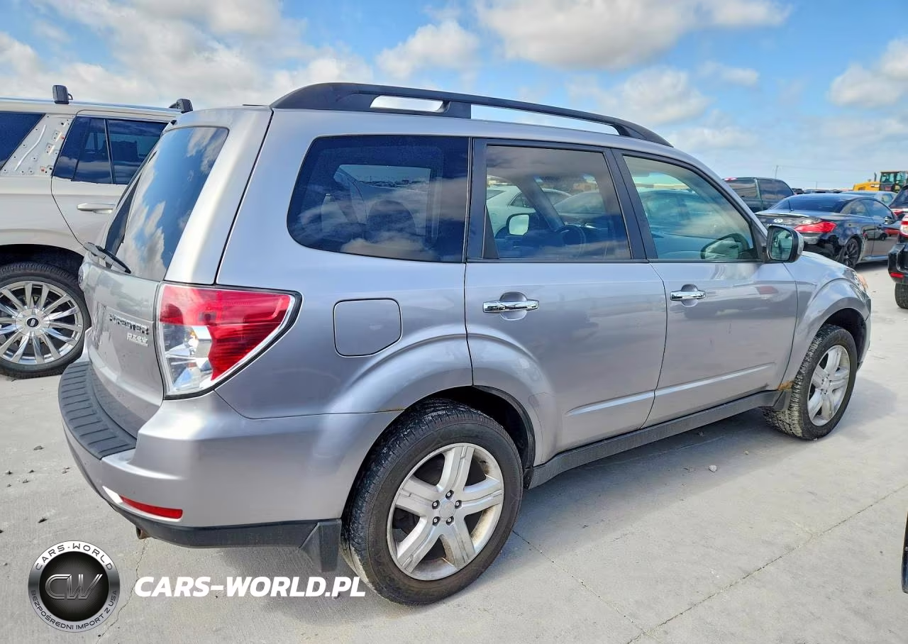 2010 Subaru Forester 2.5X Limited VIN:JF2SH6DC2AH901030 - 3