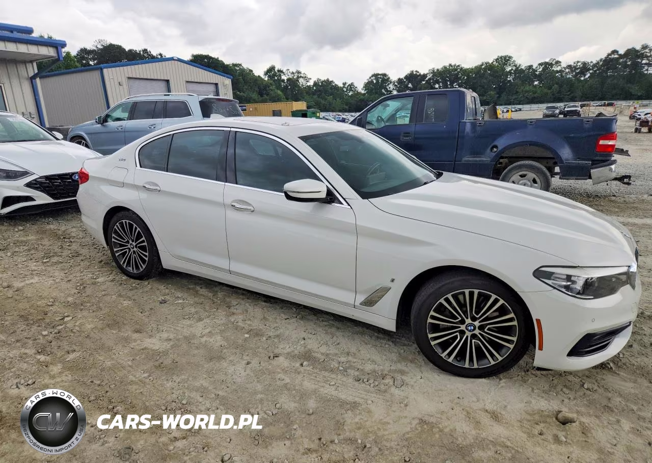 2018 BMW 530E VIN:WBAJA9C5XJB032745 - 4