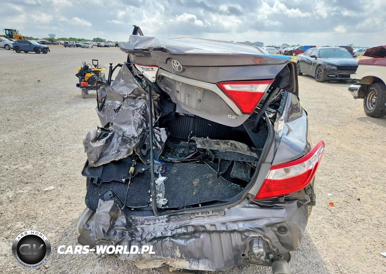 2017 Toyota Camry Se VIN:4T1BF1FK2HU321155 - 6