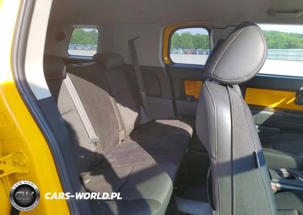 2007 Toyota Fj Cruiser Base VIN:JTEBU11F570075112 - 10