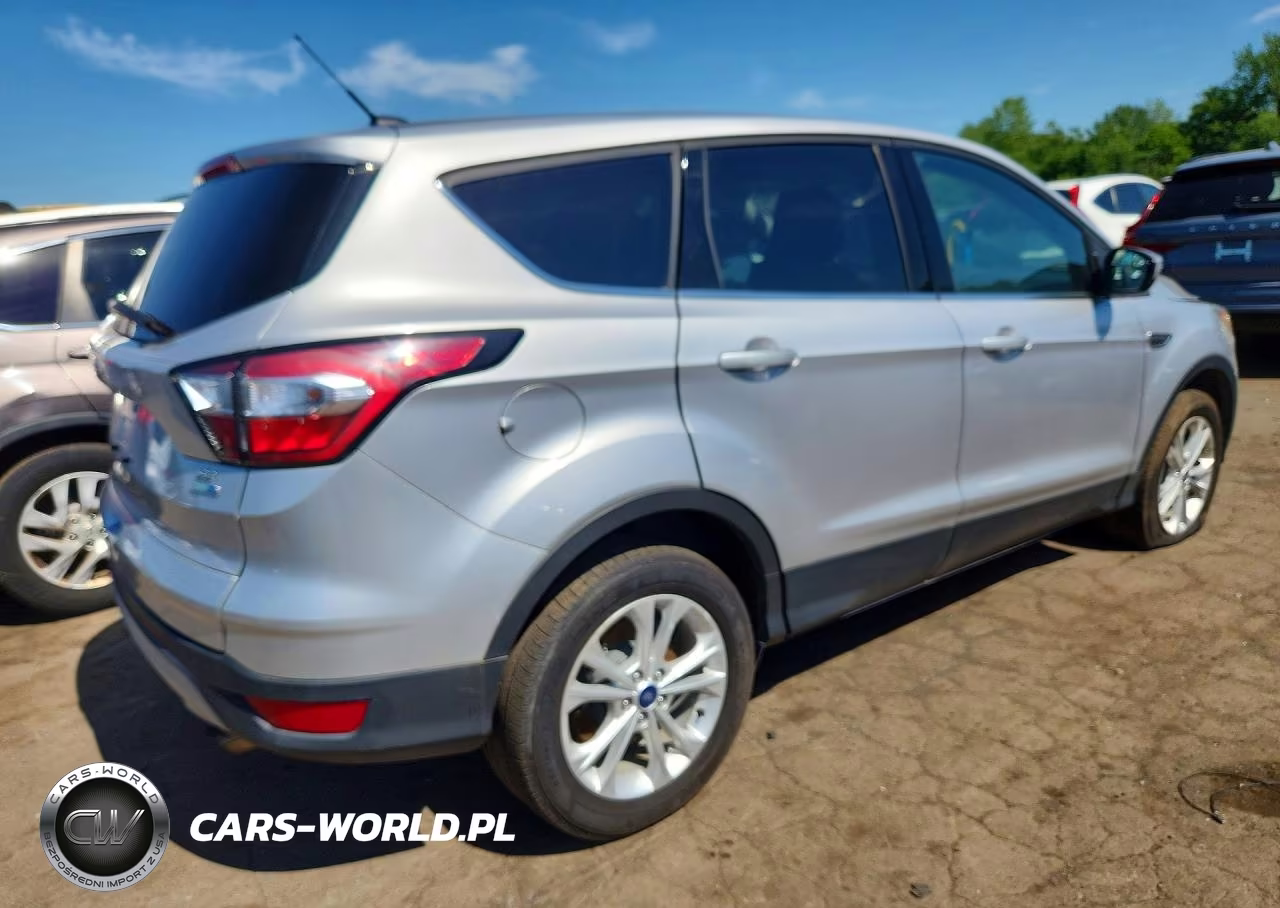 2017 Ford Escape Se VIN:1FMCU9GD9HUD95598 - 3