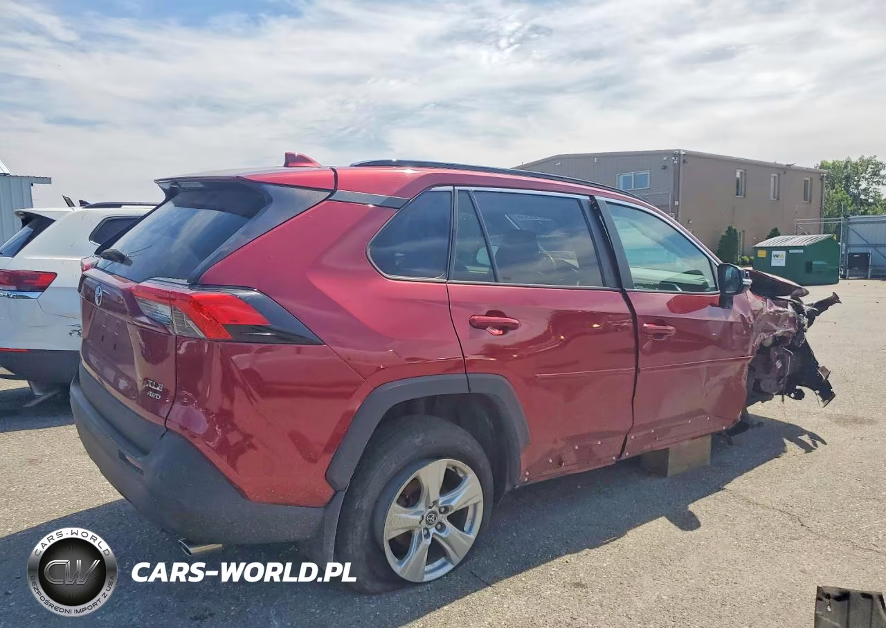 2020 Toyota Rav4 Xle VIN:2T3P1RFV4LW116949 - 3
