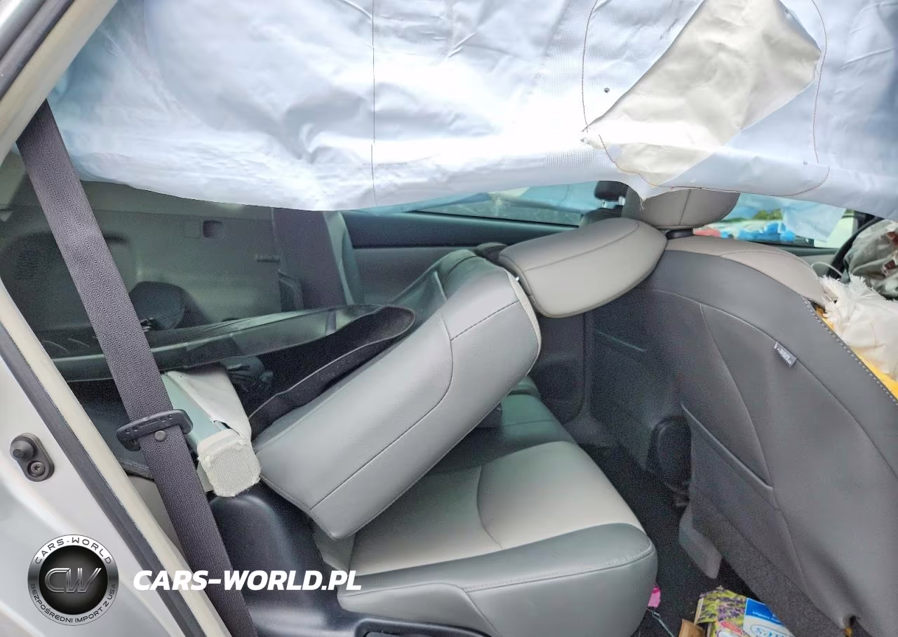 2015 Toyota Prius V Five VIN:JTDZN3EU3FJ036953 - 10