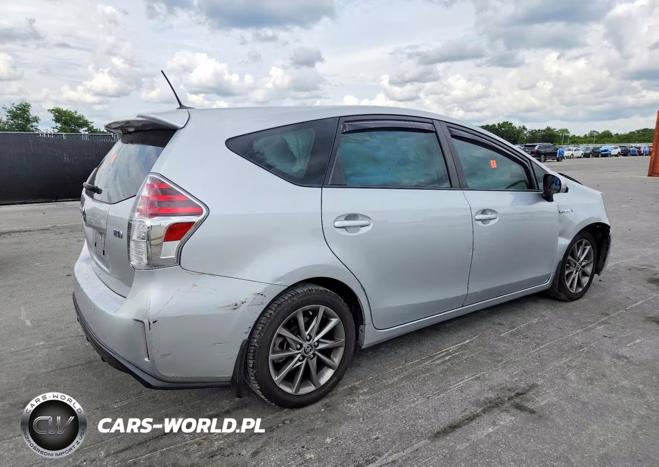 2015 Toyota Prius V Five VIN:JTDZN3EU3FJ036953 - 3