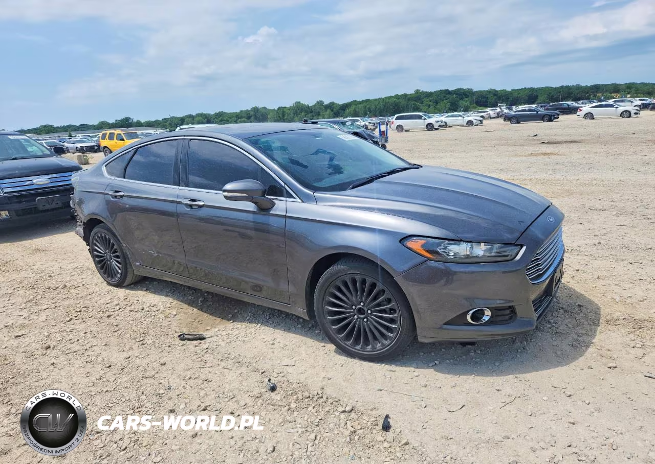 2015 Ford Fusion Titanium VIN:3FA6P0K97FR130664 - 4