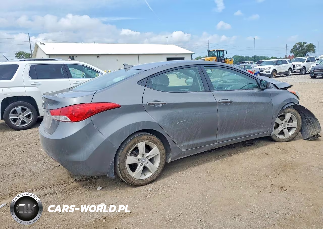 2013 Hyundai Elantra Gls VIN:5NPDH4AE5DH154157 - 3